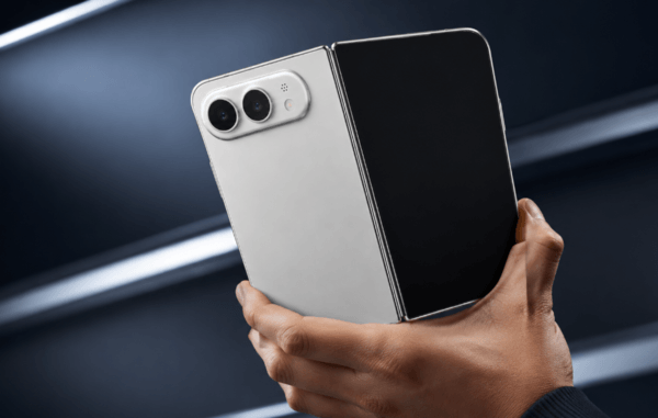 กำหนดการเปืดตัว iPhone Duo